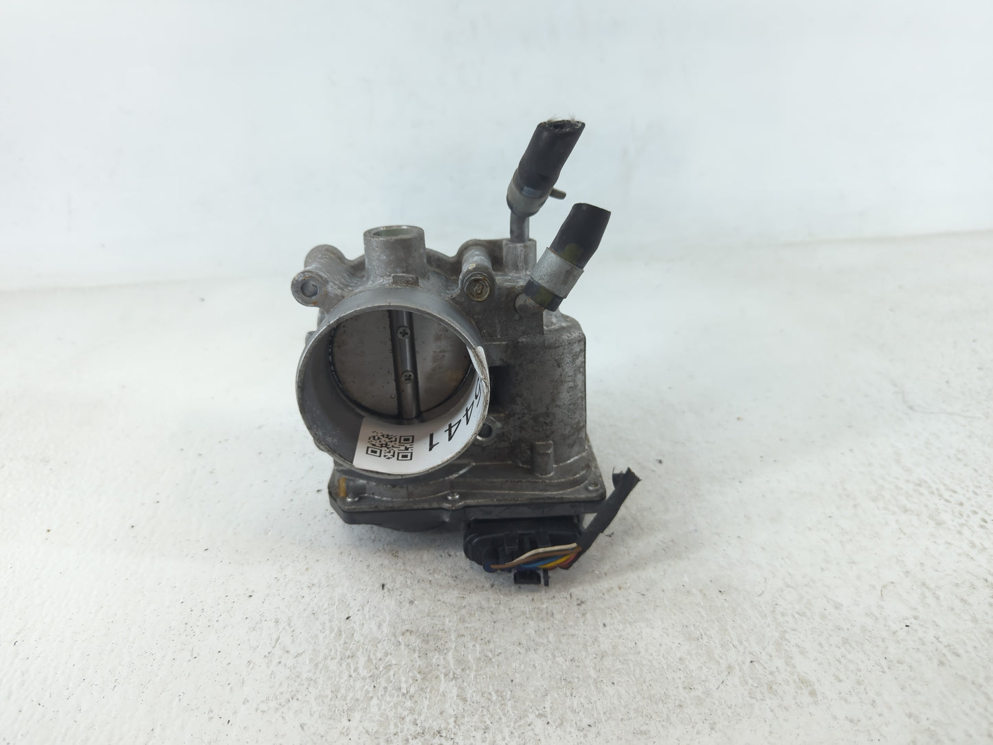 2011-2020 Hyundai Elantra Throttle Body P/N:5323 03T24 35100-2E000 Fits OEM Used Auto Parts - Oemusedautoparts1.com