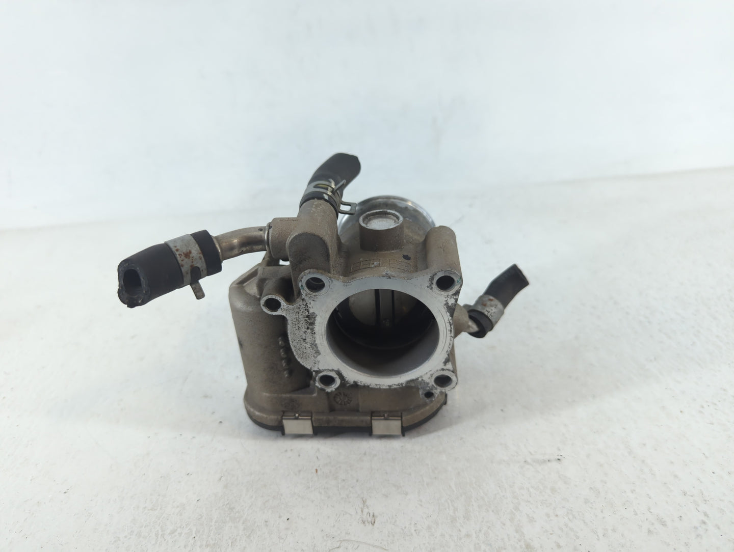 2017-2020 Hyundai Elantra Throttle Body P/N:35100-03AA0 Fits Fits 2017 2018 2019 2020 OEM Used Auto Parts - Oemusedautoparts
