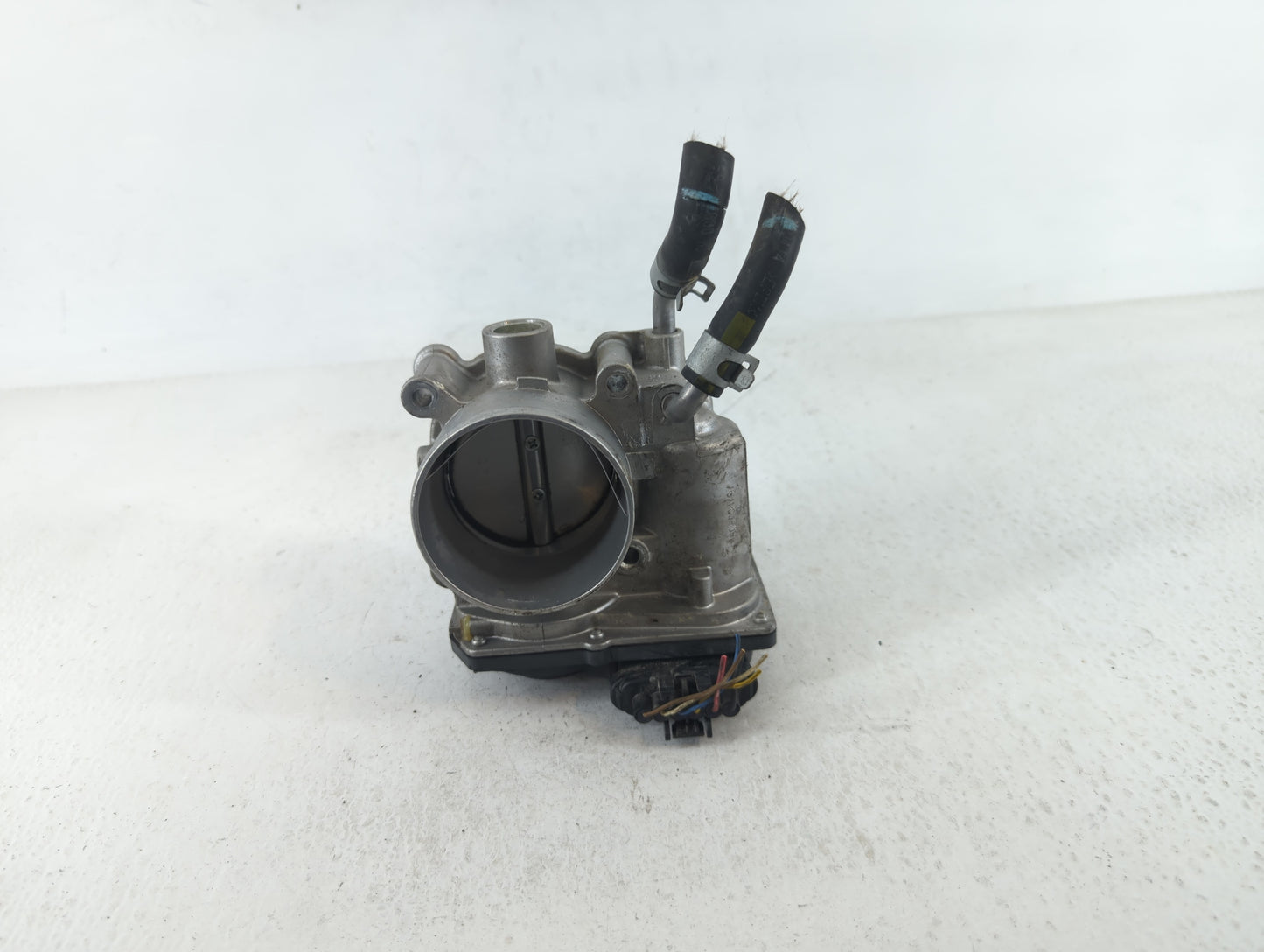 2011-2020 Hyundai Elantra Throttle Body P/N:5323 05T10 35100-2E000 Fits OEM Used Auto Parts - Oemusedautoparts1.com
