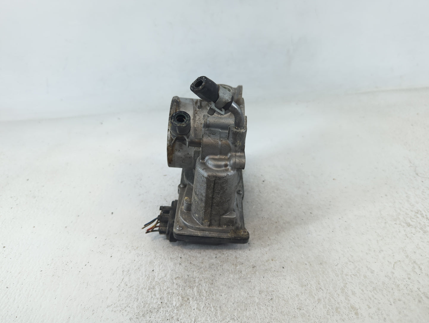 2011-2020 Hyundai Elantra Throttle Body P/N:5323 05T07 35100-2E000 Fits OEM Used Auto Parts - Oemusedautoparts1.com