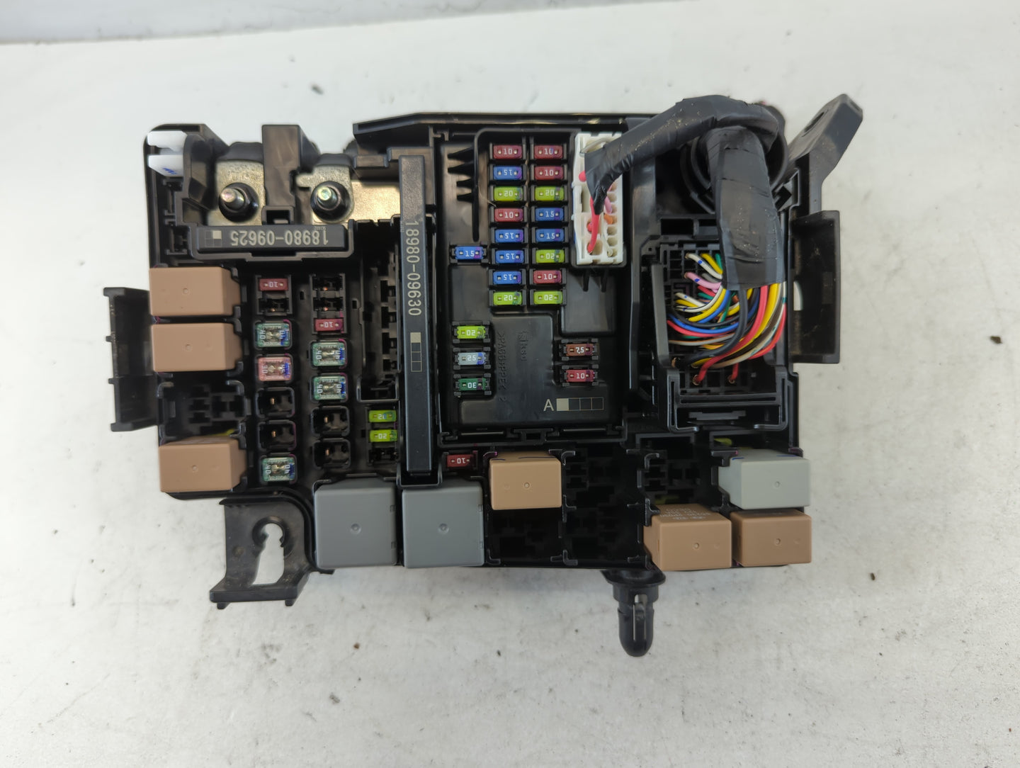 2017 Hyundai Elantra Fusebox Fuse Box Panel Relay Module P/N:91956-F2020 Fits OEM Used Auto Parts - Oemusedautoparts1.com