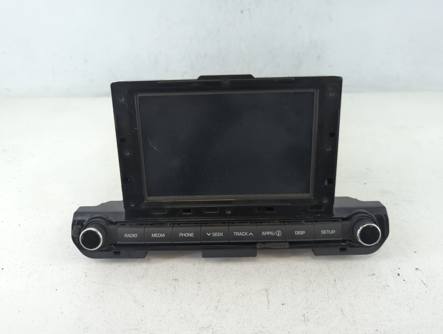 2017-2018 Hyundai Elantra Am Fm Cd Player Radio Receiver - Oemusedautoparts1.com