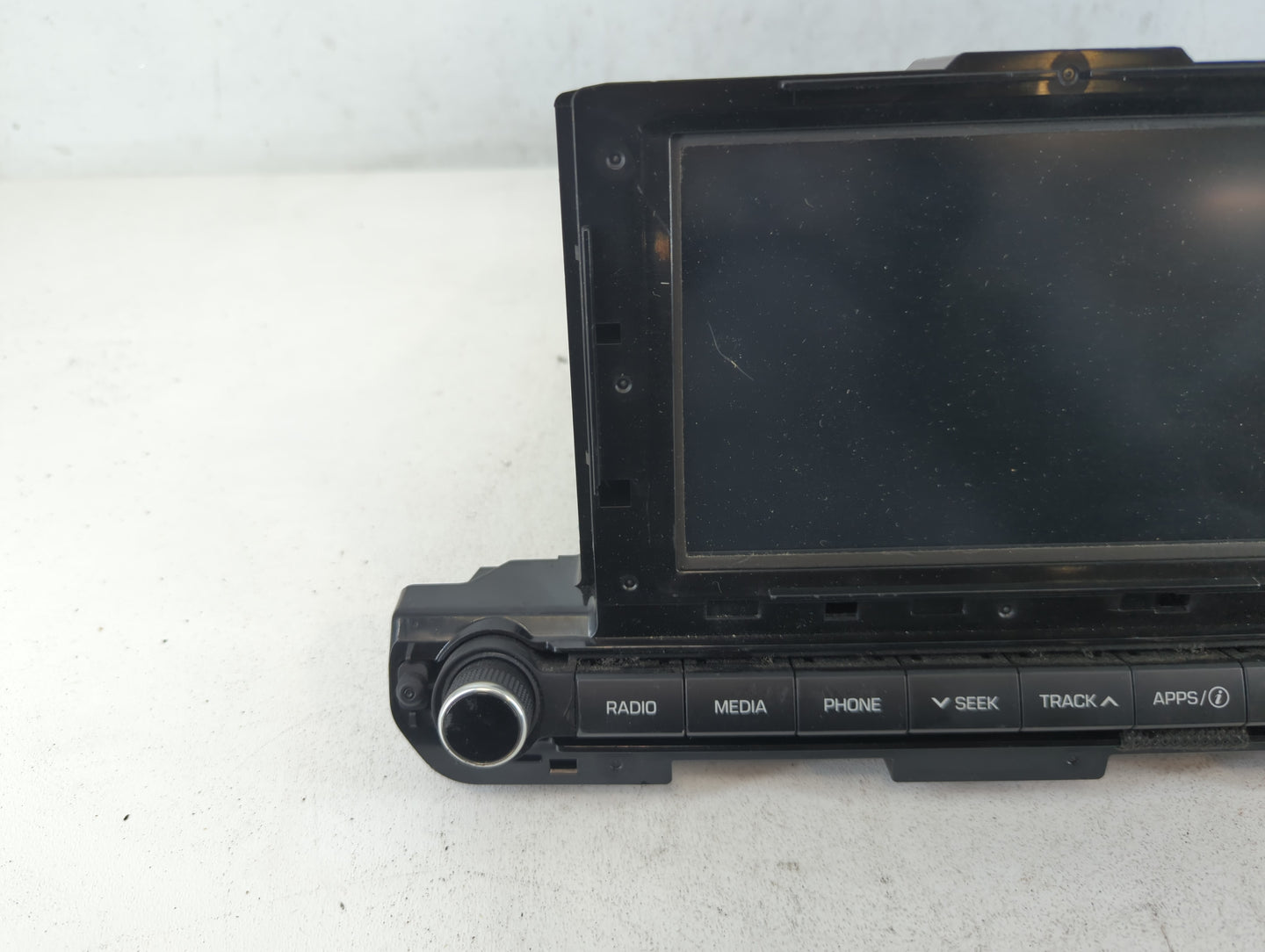 2017-2018 Hyundai Elantra Am Fm Cd Player Radio Receiver - Oemusedautoparts1.com