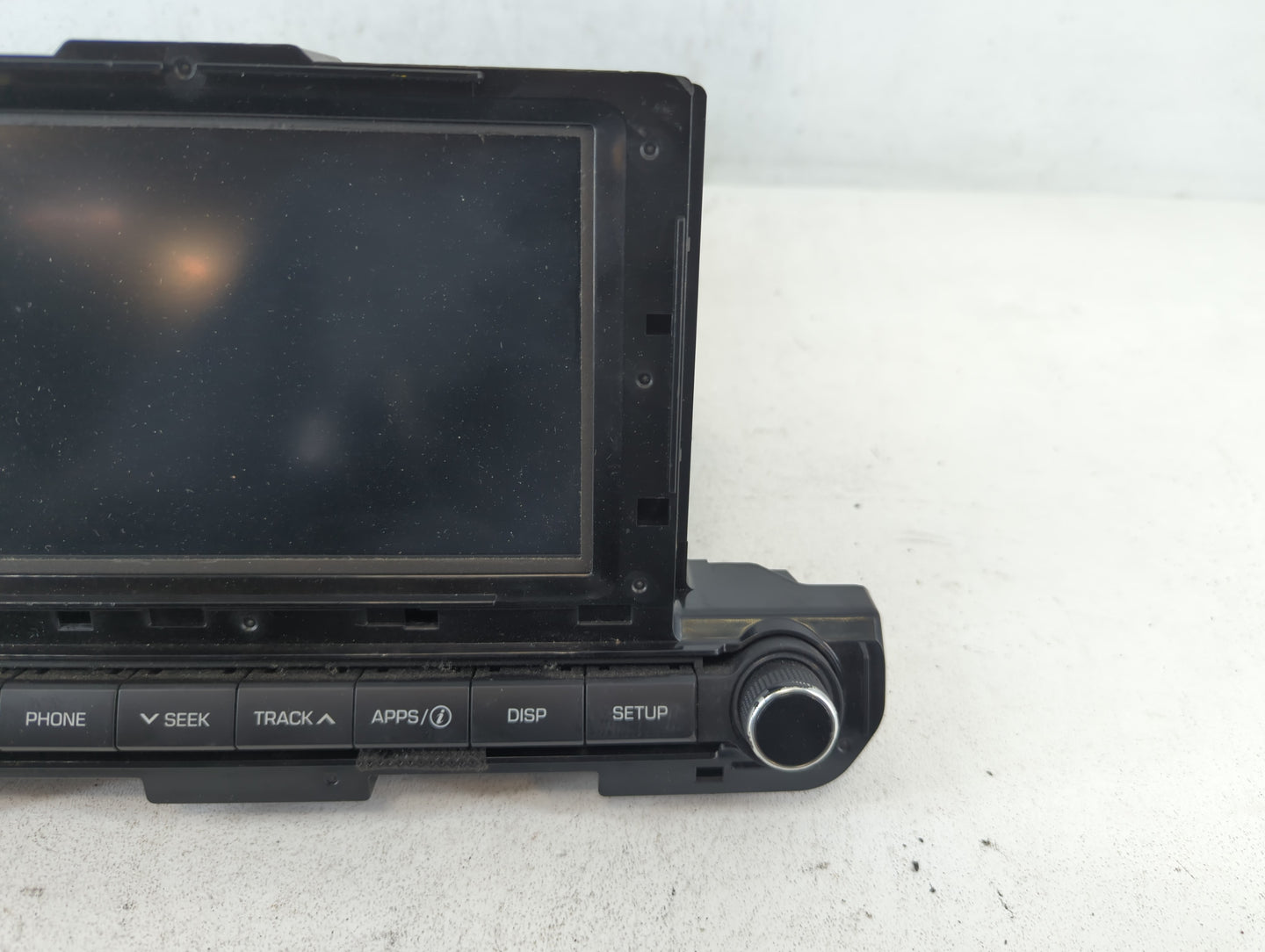 2017-2018 Hyundai Elantra Am Fm Cd Player Radio Receiver - Oemusedautoparts1.com
