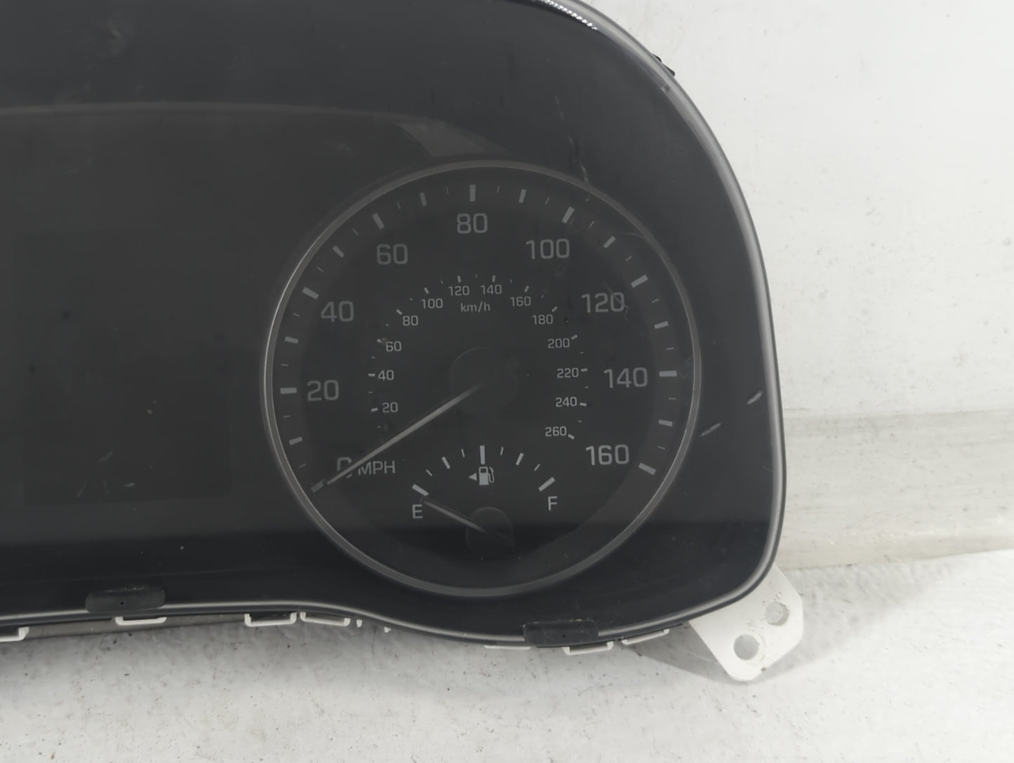2017-2018 Hyundai Elantra Instrument Cluster Speedometer Gauges P/N:94001-F3010 Fits Fits 2017 2018 OEM Used Auto Parts - Oe