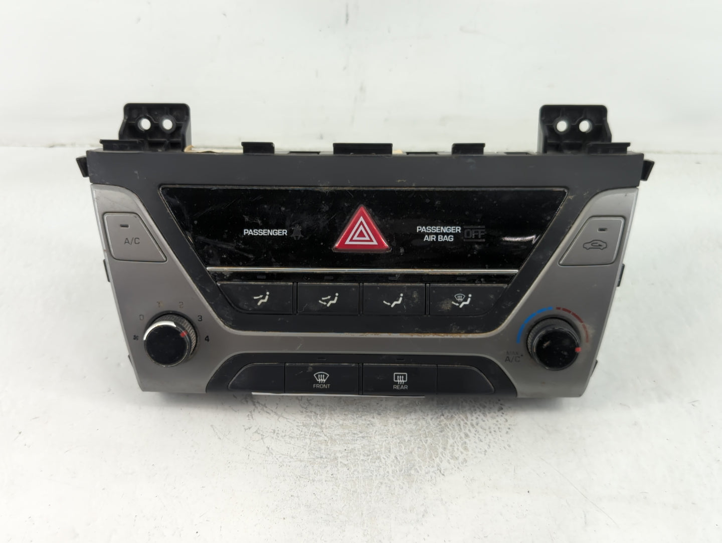 2017-2018 Hyundai Elantra Climate Control Module Temperature AC/Heater Replacement P/N:27250-F2XXX Fits Fits 2017 2018 OEM U