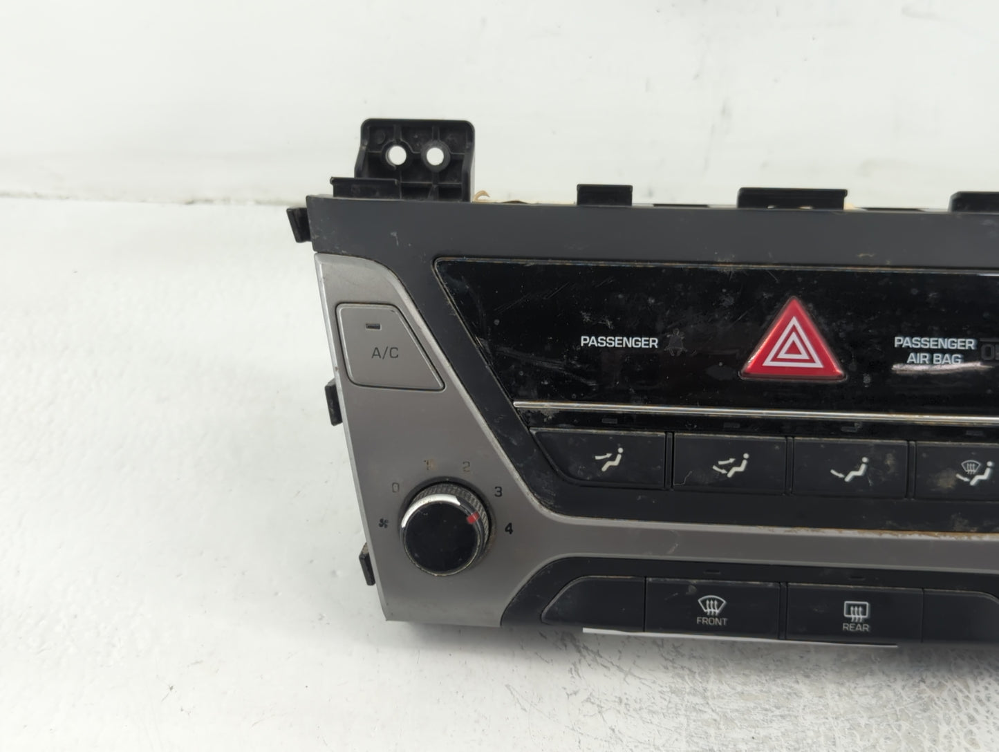 2017-2018 Hyundai Elantra Climate Control Module Temperature AC/Heater Replacement P/N:27250-F2XXX Fits Fits 2017 2018 OEM U