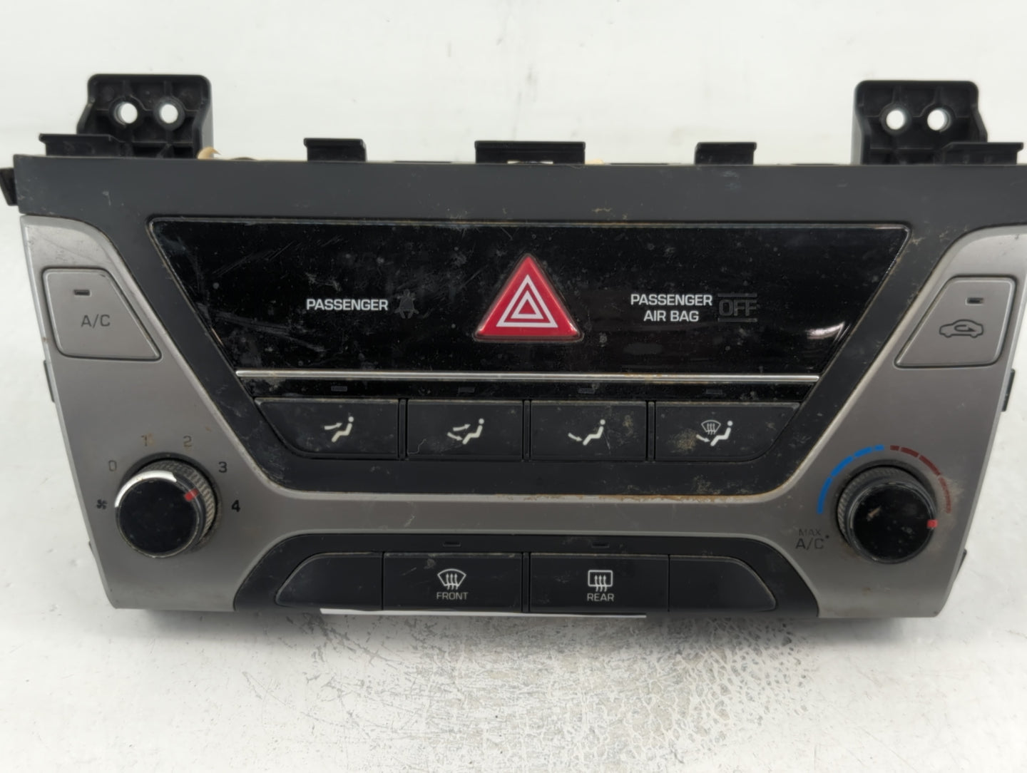 2017-2018 Hyundai Elantra Climate Control Module Temperature AC/Heater Replacement P/N:27250-F2XXX Fits Fits 2017 2018 OEM U