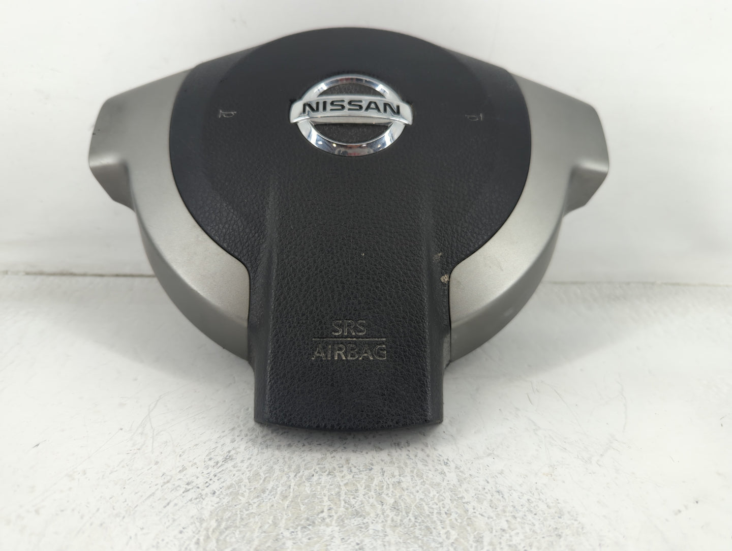 2016-2017 Hyundai Elantra Air Bag Driver Left Steering Wheel Mounted P/N:PM1VX157227009 Fits Fits 2016 2017 OEM Used Auto Pa