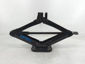 compare product 2017 Hyundai Elantra Spare Scissor Car Jack 683645
