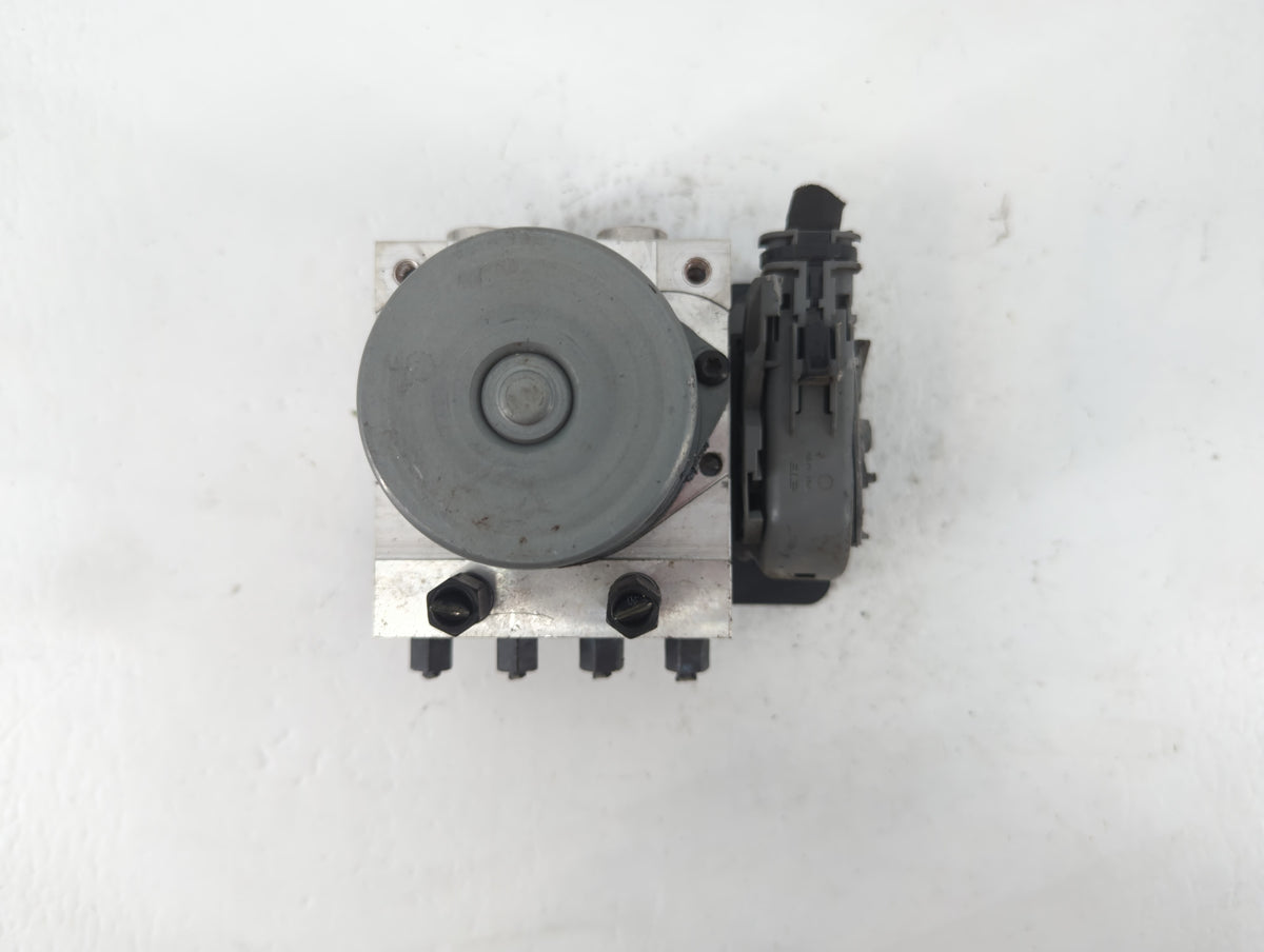 2017-2019 Hyundai Elantra Anti-Lock Brake ABS Pump Module Actuator OEM P/N:58900-F2500 Fits Fits 2017 2018 2019 OEM Used Aut