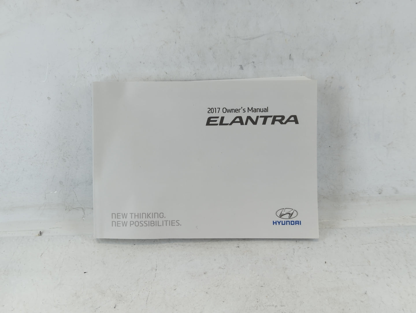 2017 Hyundai Elantra Owners Manual Book Guide P/N:HF30-EU6NK OEM Used Auto Parts - Oemusedautoparts1.com