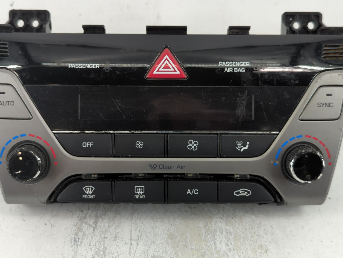 2017-2018 Hyundai Elantra Climate Control Module Temperature AC/Heater Replacement P/N:97250-F2230RET Fits Fits 2017 2018 OE