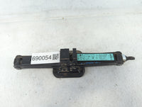 2017 Hyundai Elantra Spare Scissor Car Jack 690054 - Oemusedautoparts1.com