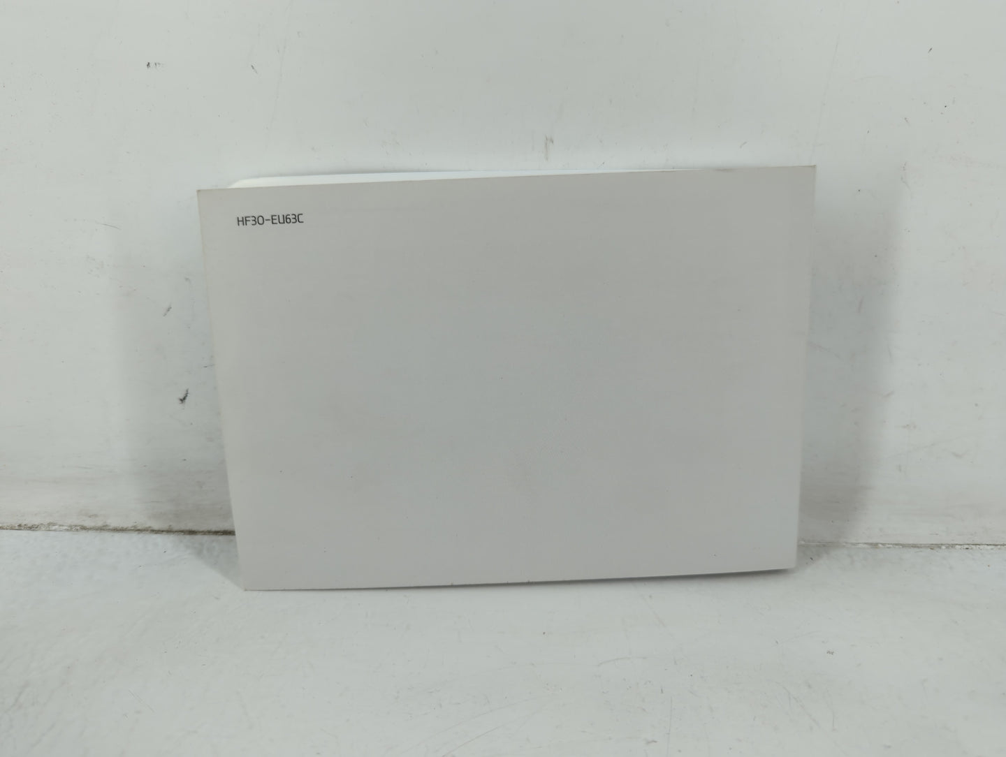 2017 Hyundai Elantra Owners Manual Book Guide P/N:HF30-EU63C OEM Used Auto Parts - Oemusedautoparts1.com