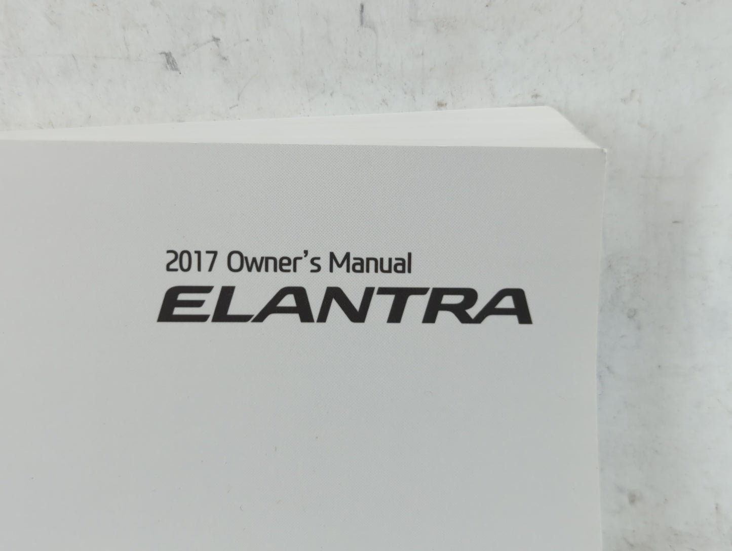 2017 Hyundai Elantra Owners Manual Book Guide P/N:HF30-EU68H OEM Used Auto Parts - Oemusedautoparts1.com