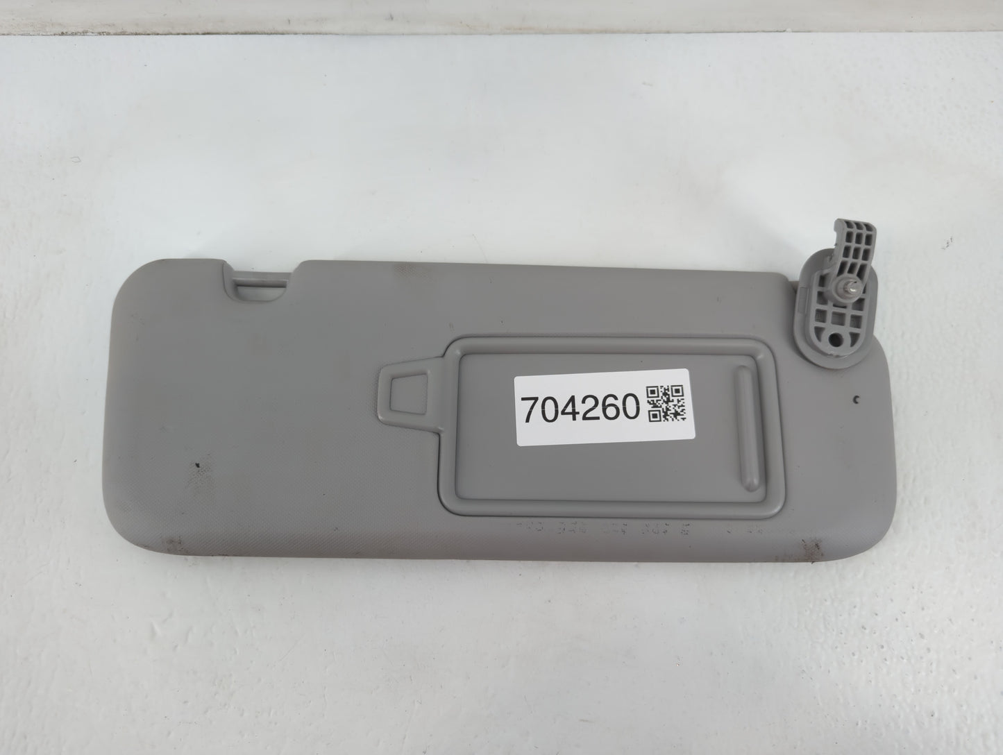 2017-2020 Hyundai Elantra Sun Visor Shade Replacement Passenger Right Mirror Fits Fits 2017 2018 2019 2020 OEM Used Auto Par