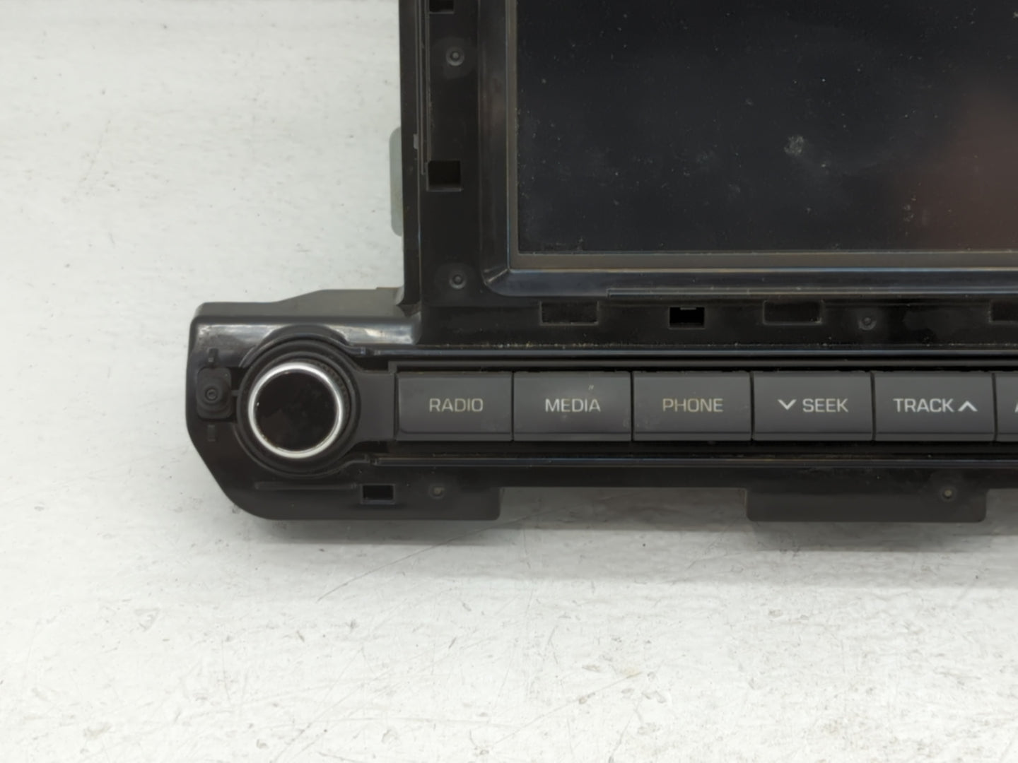 2017-2018 Hyundai Elantra Radio AM FM Cd Player Receiver Replacement P/N:96160-F2110UAT Fits Fits 2017 2018 OEM Used Auto Pa