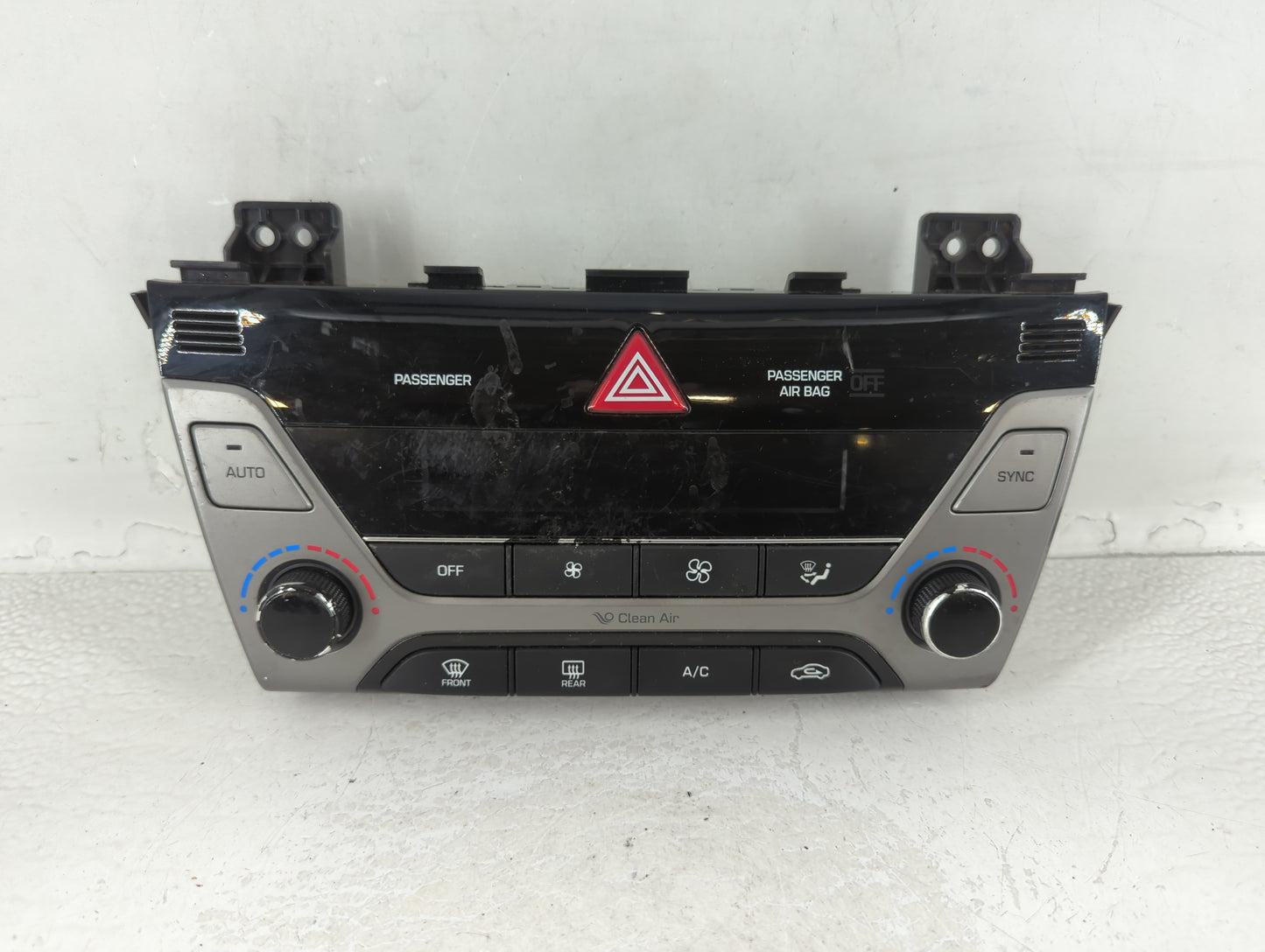 2017-2018 Hyundai Elantra Climate Control Module Temperature AC/Heater Replacement P/N:97250-F2231RET Fits Fits 2017 2018 OE