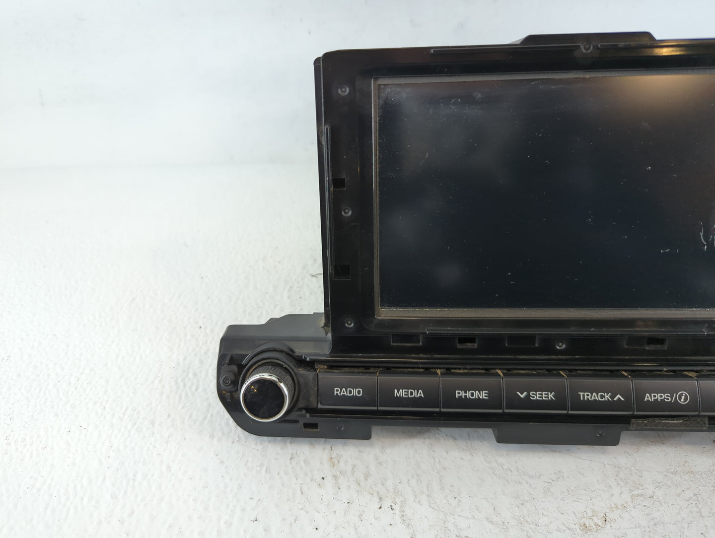 2017-2018 Hyundai Elantra Am Fm Cd Player Radio Receiver - Oemusedautoparts1.com