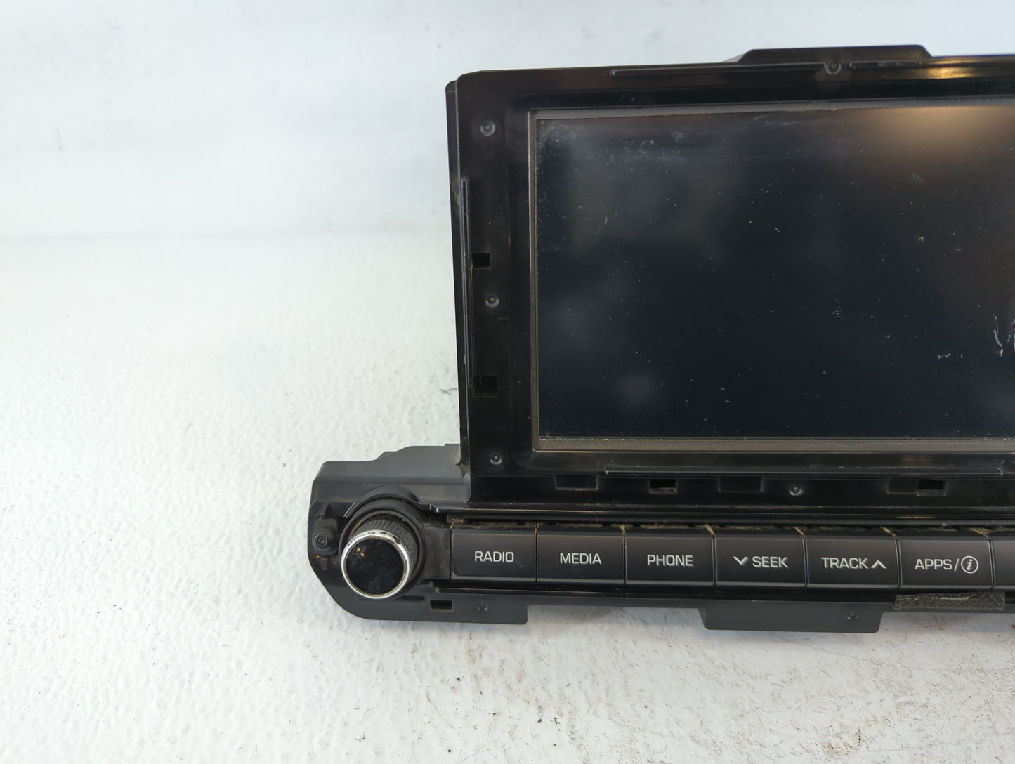 2017-2018 Hyundai Elantra Am Fm Cd Player Radio Receiver - Oemusedautoparts1.com