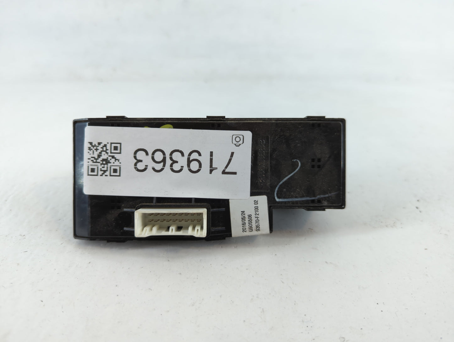2017-2020 Hyundai Elantra Master Power Window Switch Replacement Driver Side Left P/N:93570-F2100 02 Fits Fits 2017 2018 201