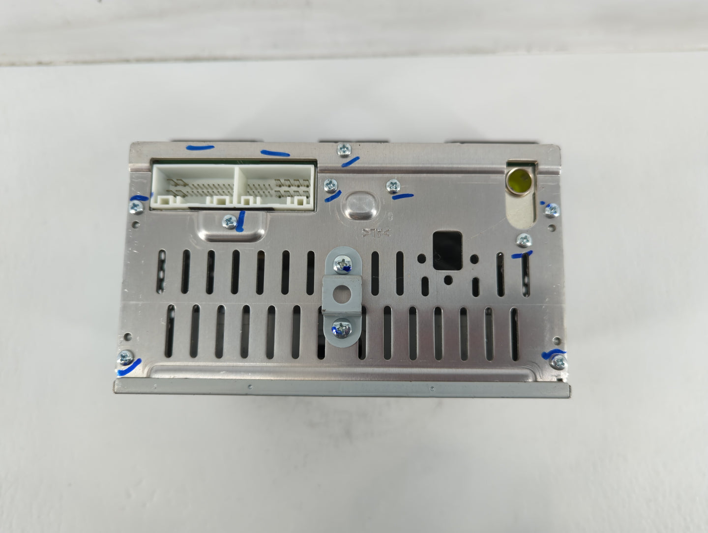 2017-2018 Hyundai Elantra Radio AM FM Cd Player Receiver Replacement P/N:96170F2200UAT Fits Fits 2017 2018 OEM Used Auto Par