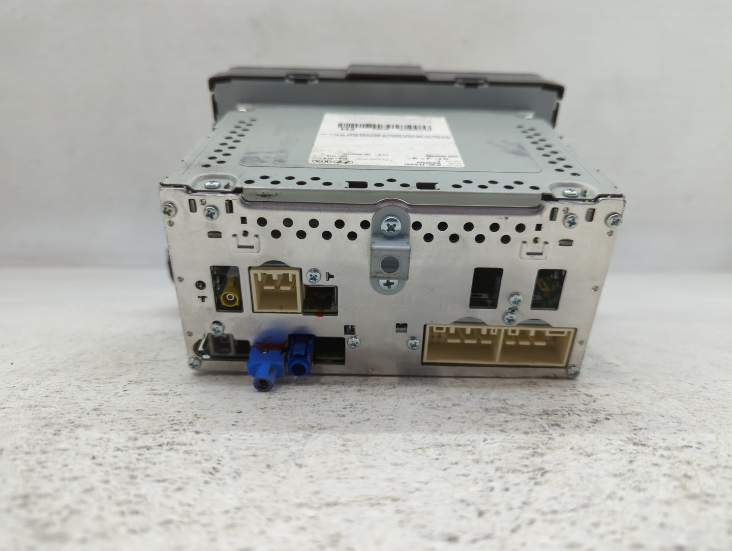 2017-2018 Hyundai Elantra Am Fm Cd Player Radio Receiver - Oemusedautoparts1.com