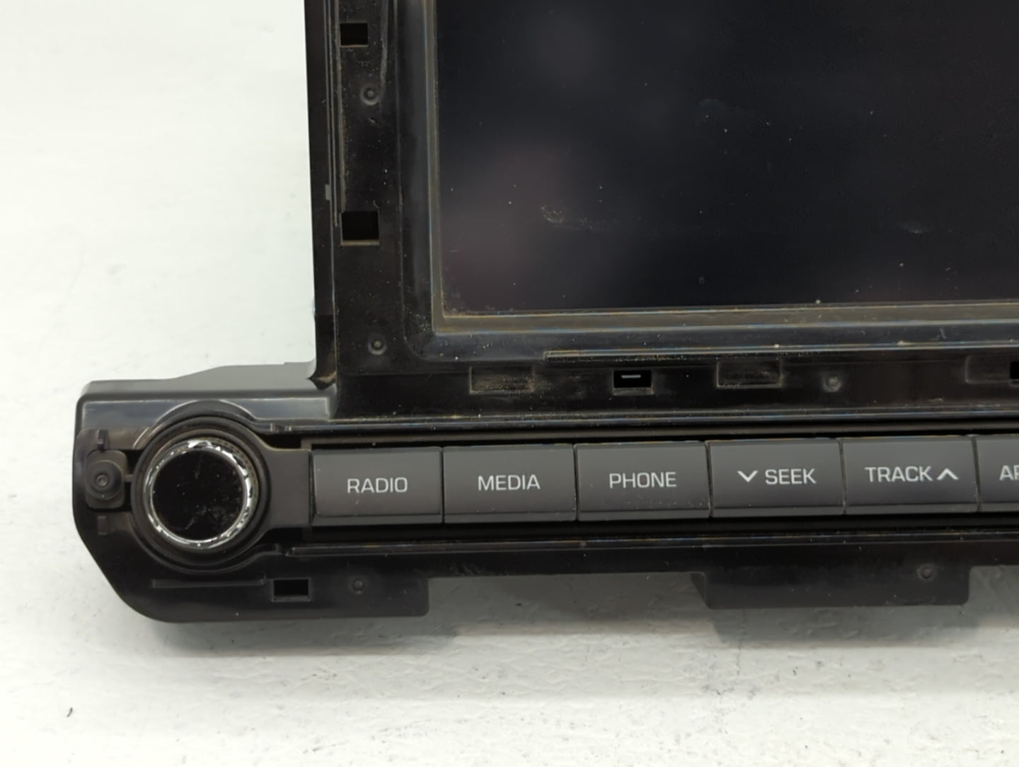 2017-2018 Hyundai Elantra Am Fm Cd Player Radio Receiver - Oemusedautoparts1.com