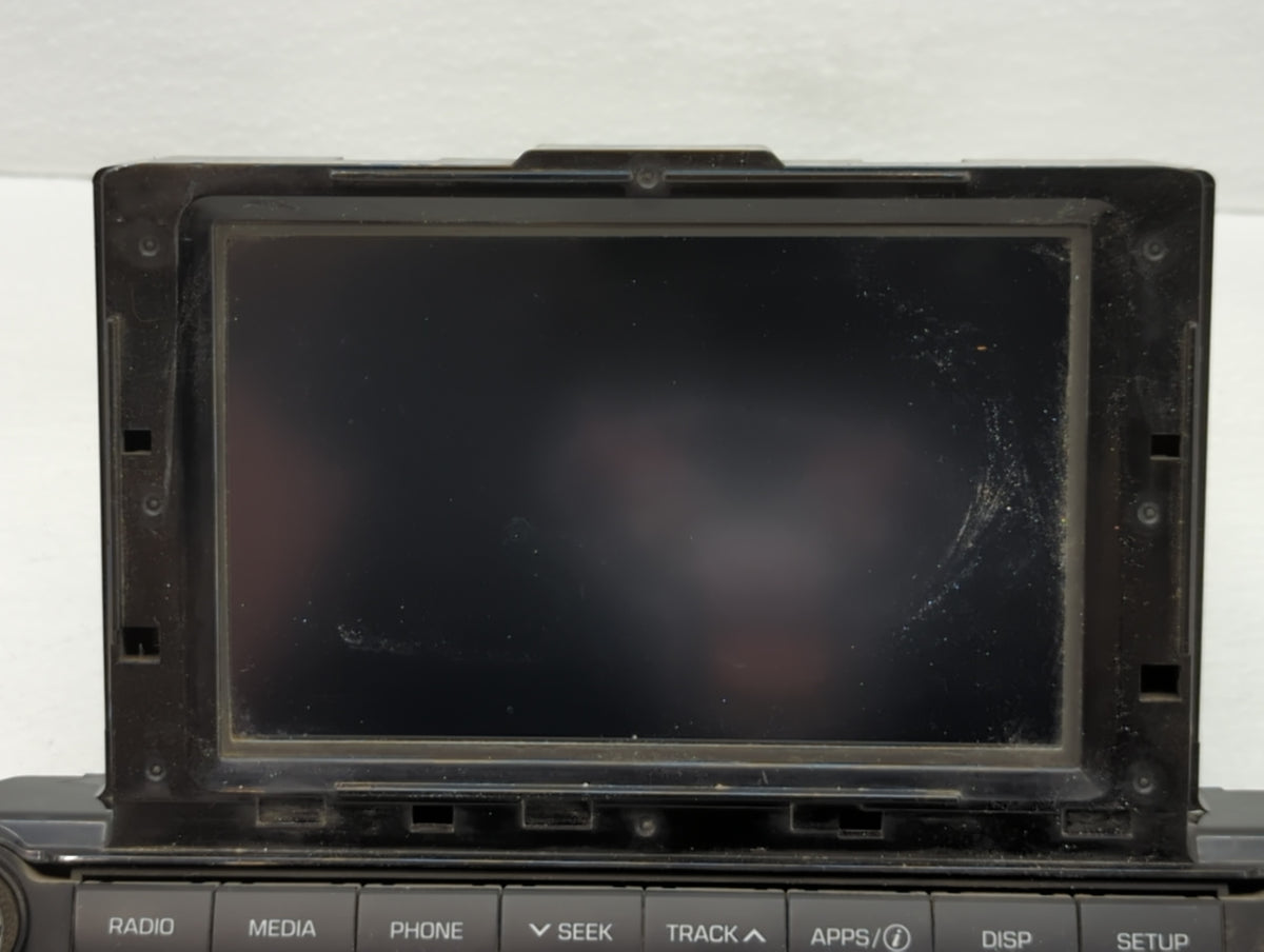 2017-2018 Hyundai Elantra Am Fm Cd Player Radio Receiver 726386 - Oemusedautoparts1.com