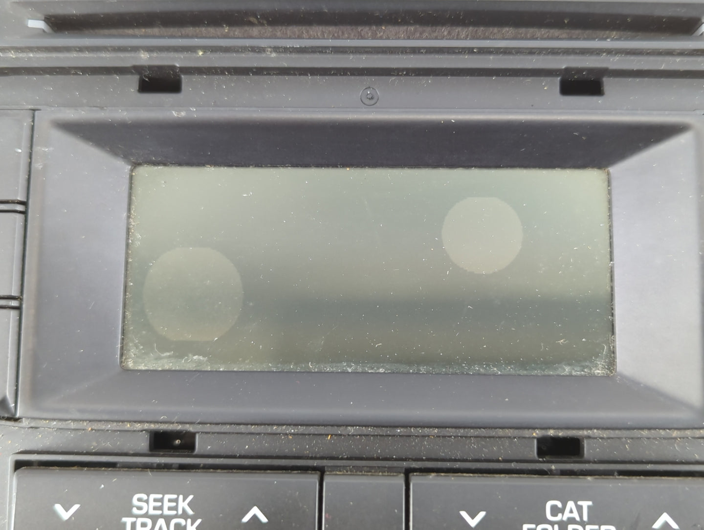 2017-2018 Hyundai Elantra Am Fm Cd Player Radio Receiver - Oemusedautoparts1.com