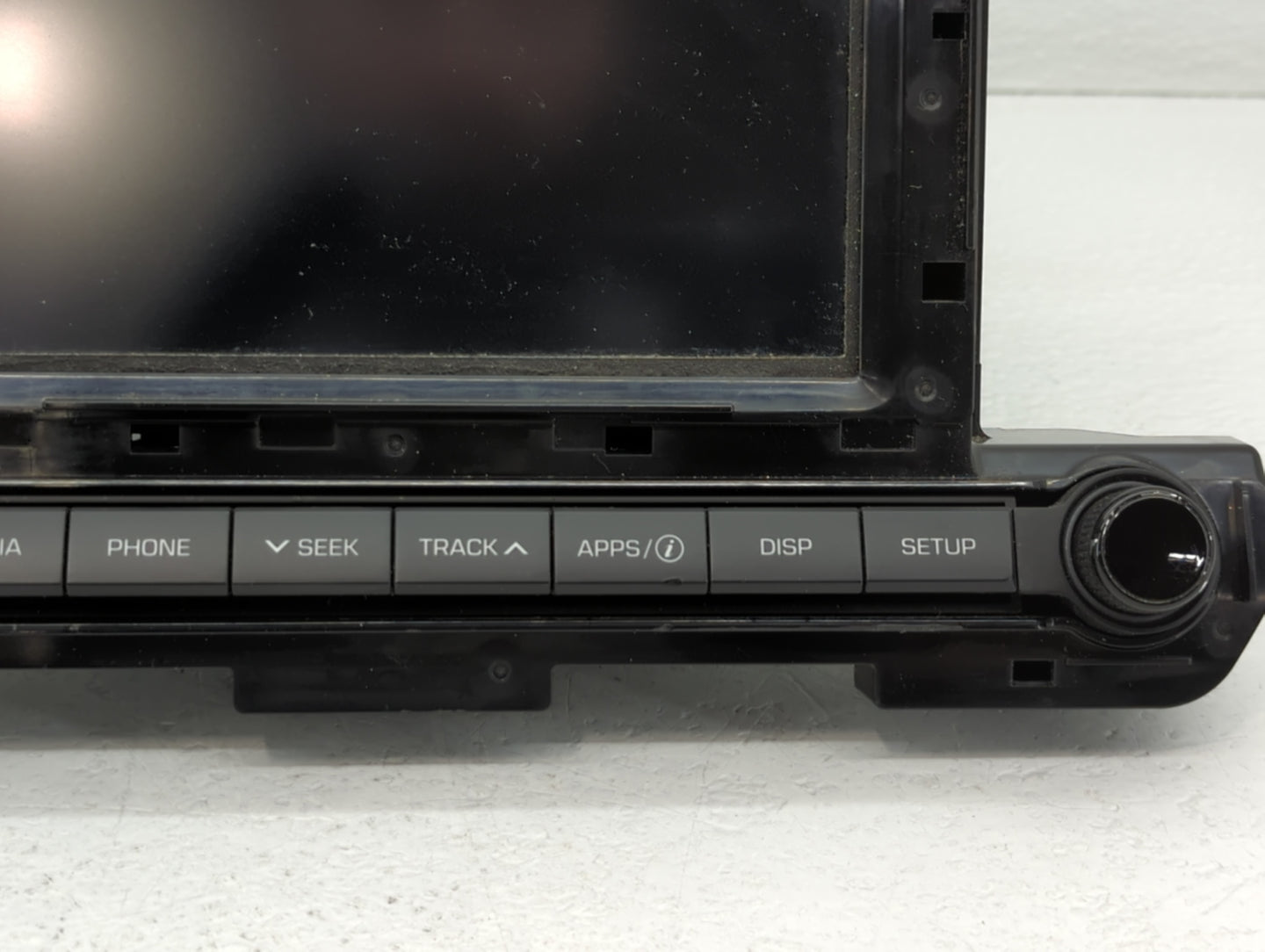 2017-2018 Hyundai Elantra Am Fm Cd Player Radio Receiver - Oemusedautoparts1.com