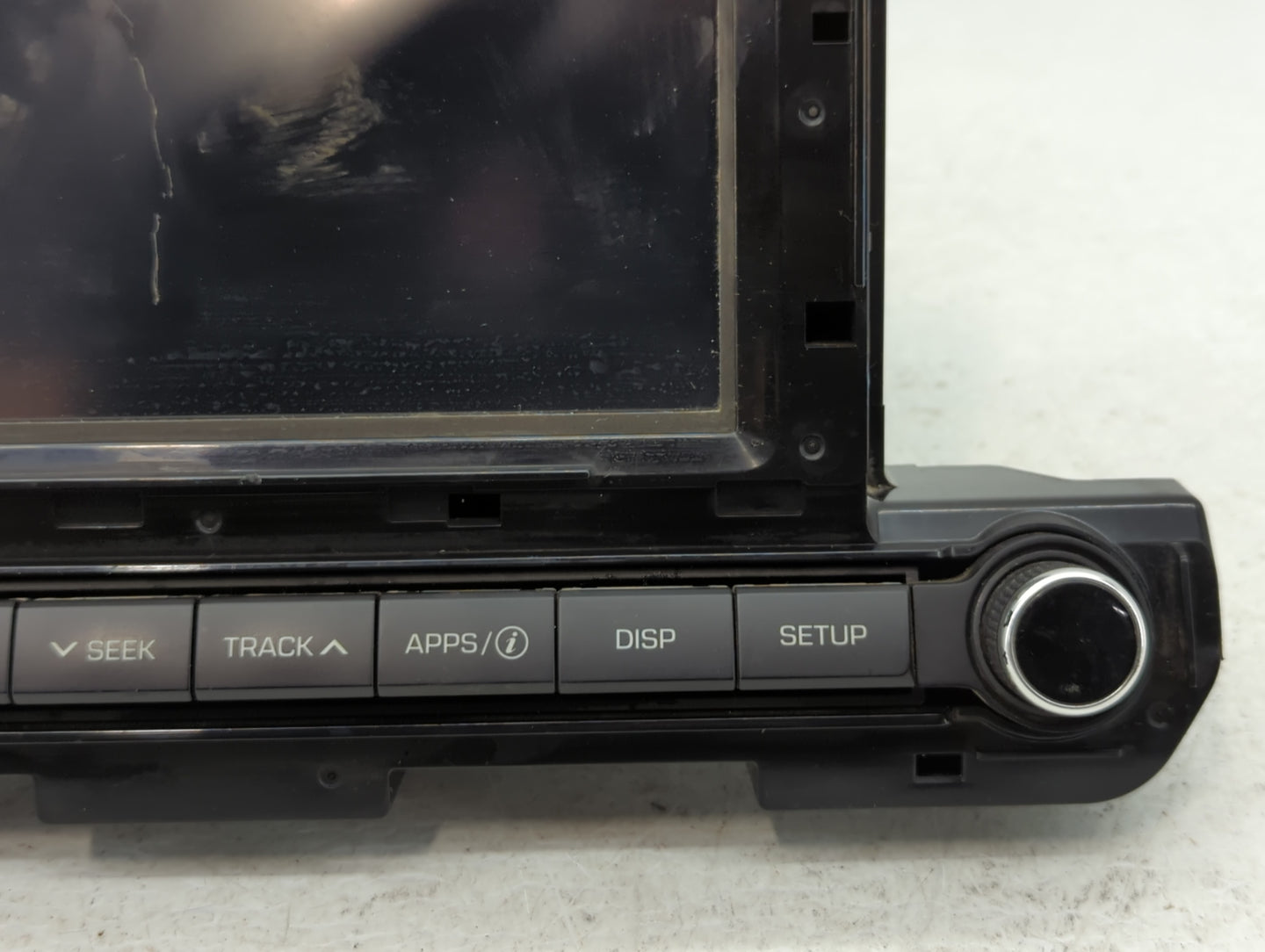 2017-2018 Hyundai Elantra Am Fm Cd Player Radio Receiver - Oemusedautoparts1.com