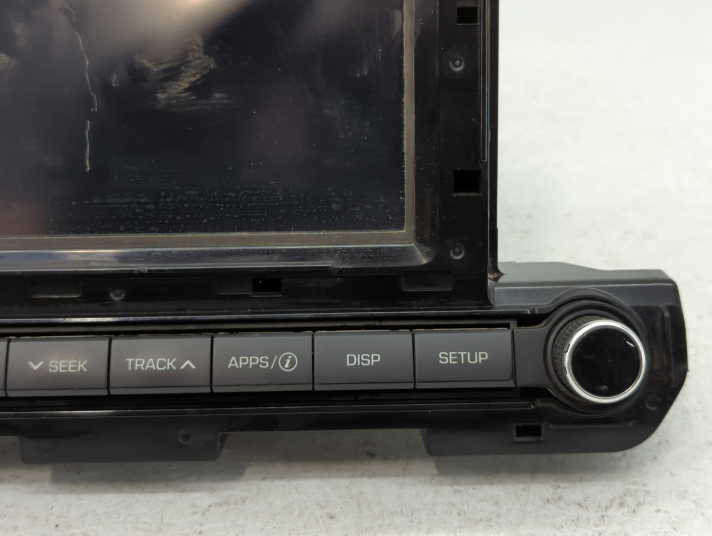 2017-2018 Hyundai Elantra Am Fm Cd Player Radio Receiver - Oemusedautoparts1.com