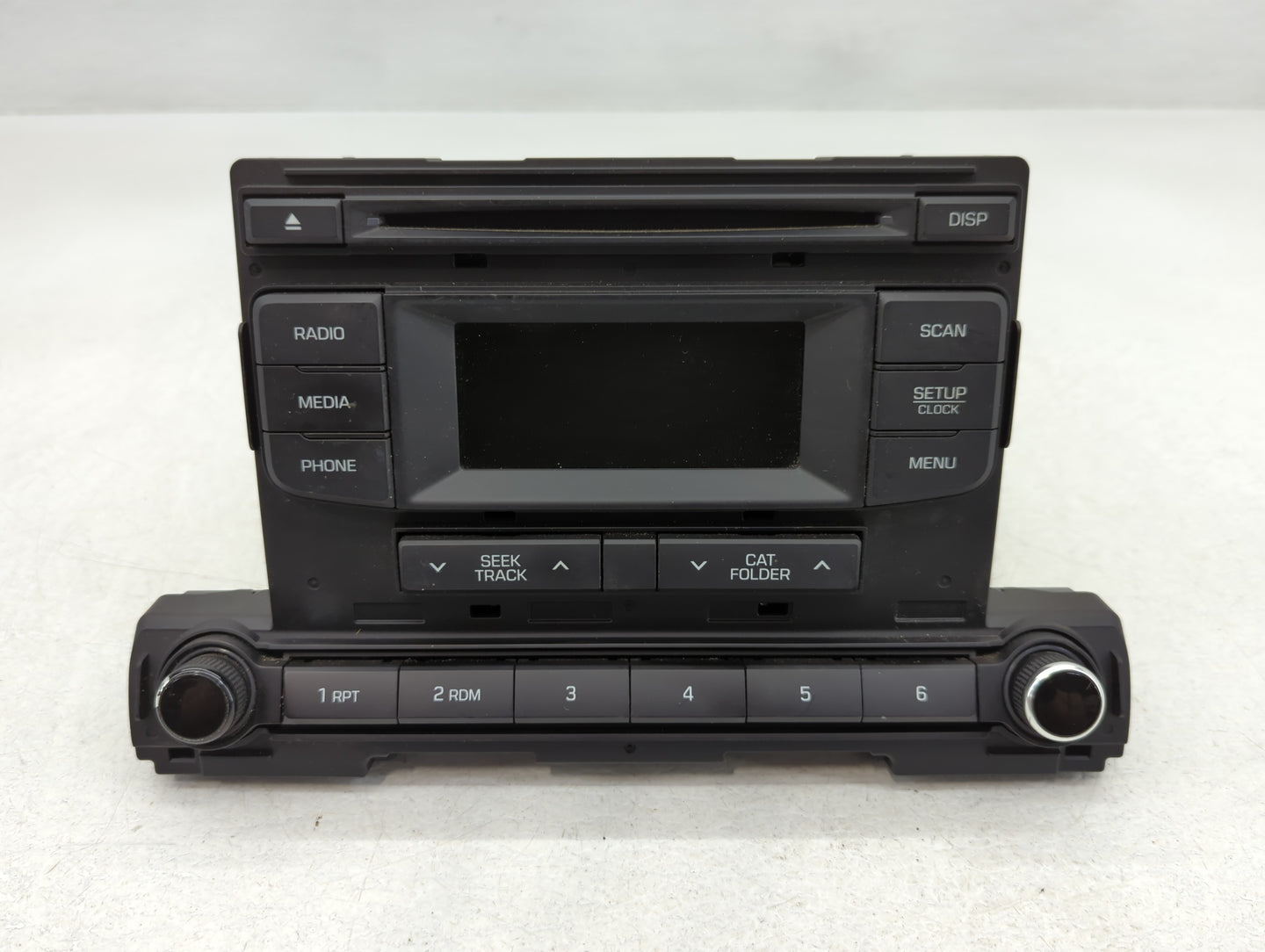 2017-2018 Hyundai Elantra Am Fm Cd Player Radio Receiver - Oemusedautoparts1.com