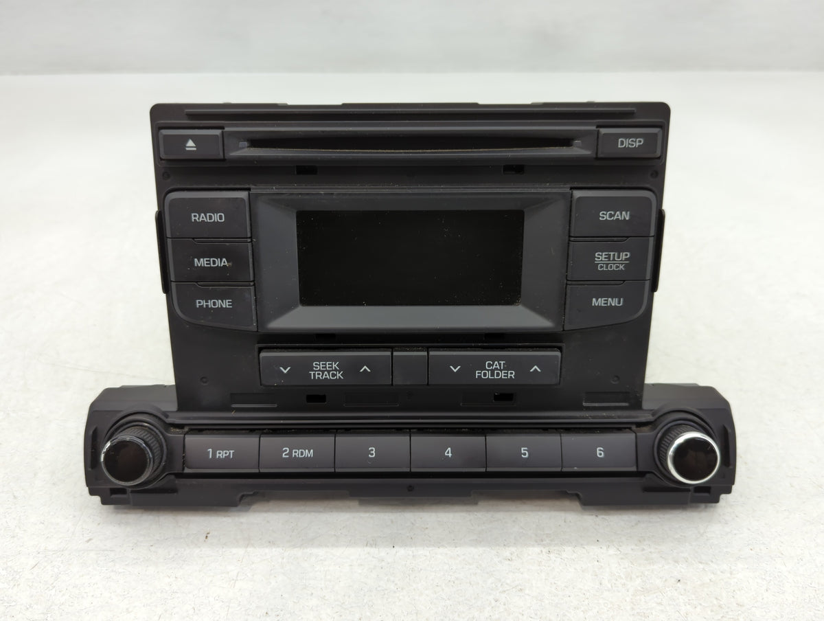 2017-2018 Hyundai Elantra Am Fm Cd Player Radio Receiver 735393 - Oemusedautoparts1.com