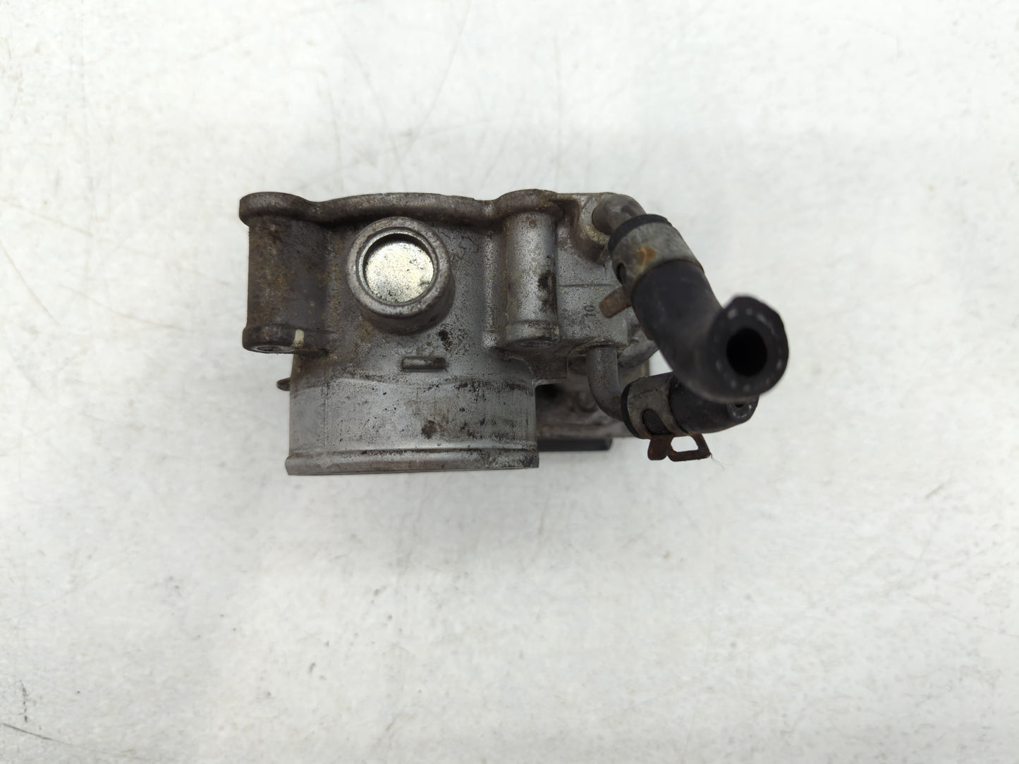 2011-2020 Hyundai Elantra Throttle Body P/N:35100-2E000 Fits Fits 2011 2012 2013 2014 2015 2016 2017 2018 2019 2020 2021 OEM