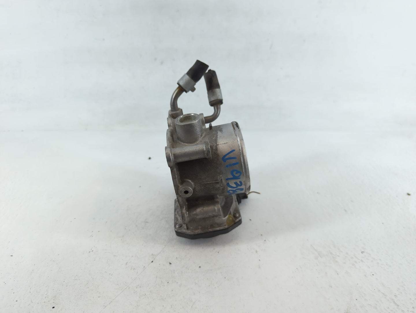 2011-2020 Hyundai Elantra Throttle Body P/N:35100-2E000 Fits Fits 2011 2012 2013 2014 2015 2016 2017 2018 2019 2020 2021 OEM