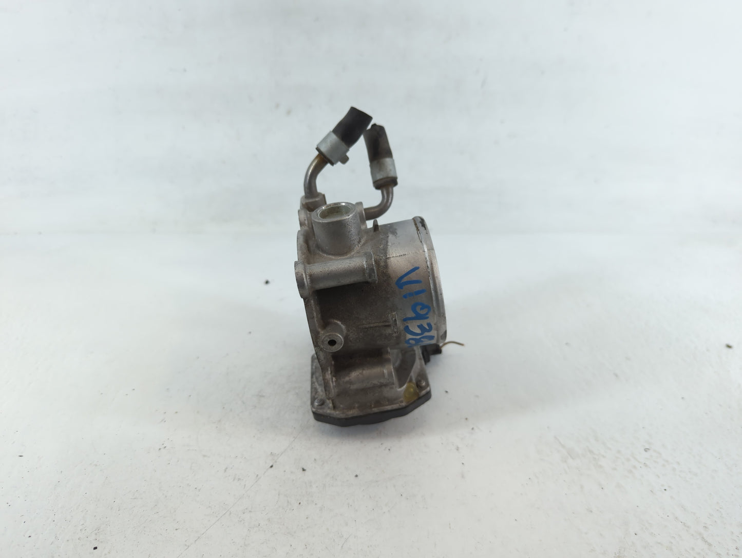 2011-2020 Hyundai Elantra Throttle Body P/N:35100-2E000 Fits Fits 2011 2012 2013 2014 2015 2016 2017 2018 2019 2020 2021 OEM