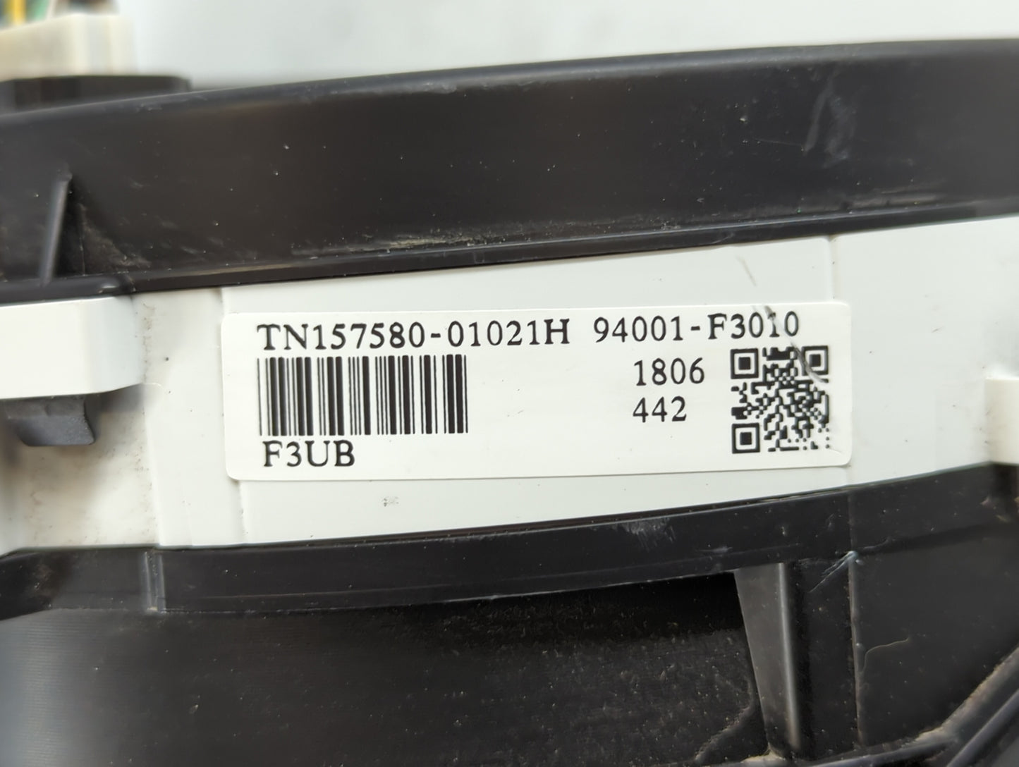 2017-2018 Hyundai Elantra Instrument Cluster Speedometer Gauges P/N:94001-F3010 Fits Fits 2017 2018 OEM Used Auto Parts - Oe