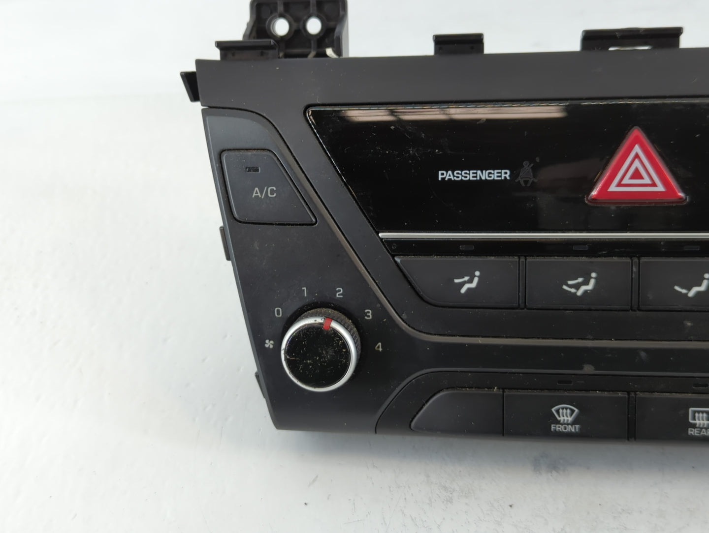 2017-2018 Hyundai Elantra Climate Control Module Temperature AC/Heater Replacement P/N:97250-F2061KEX Fits Fits 2017 2018 OE