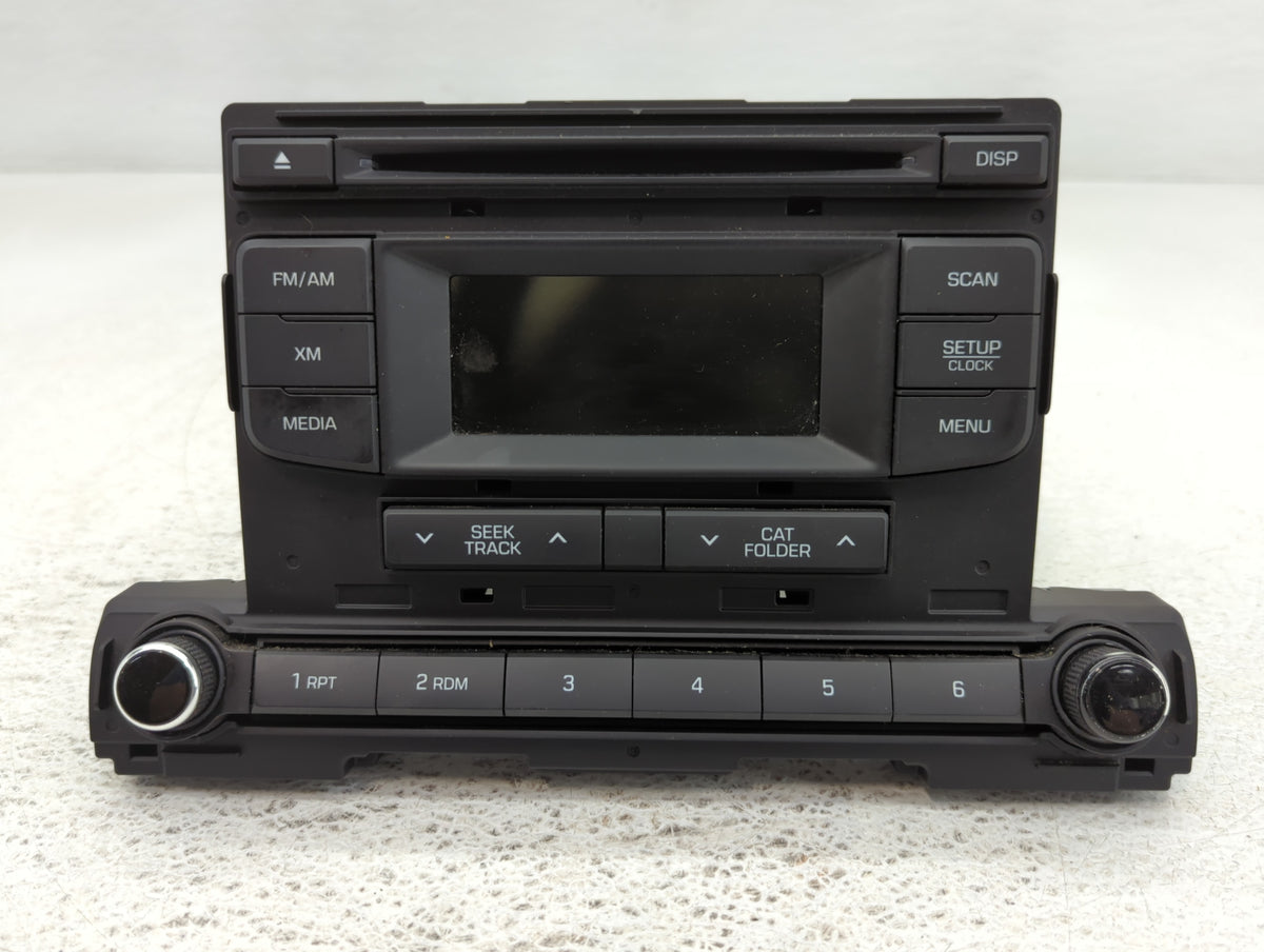 2017-2018 Hyundai Elantra Am Fm Cd Player Radio Receiver 744272 - Oemusedautoparts1.com
