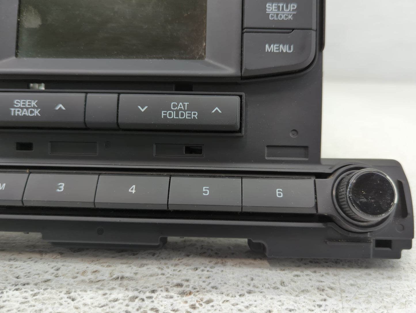 2017-2018 Hyundai Elantra Am Fm Cd Player Radio Receiver - Oemusedautoparts1.com