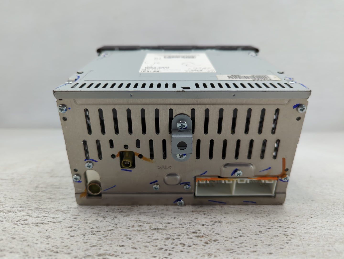 2017-2018 Hyundai Elantra Am Fm Cd Player Radio Receiver - Oemusedautoparts1.com