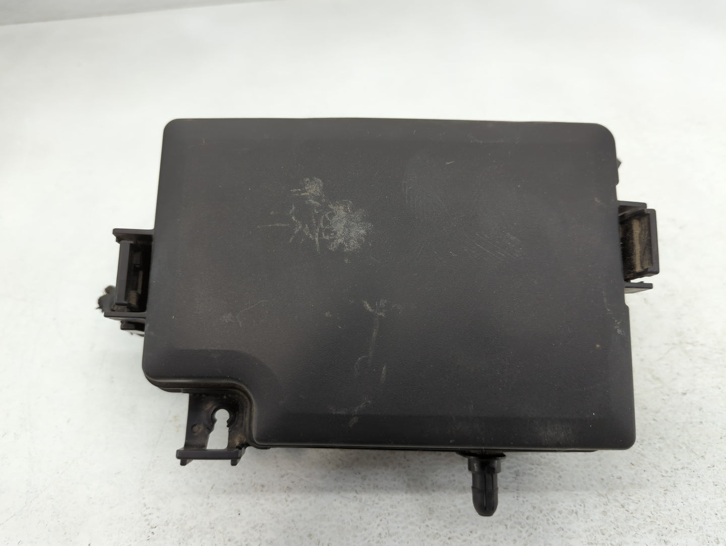 2017 Hyundai Elantra Fusebox Fuse Box Panel Relay Module P/N:91203 F2160 Fits OEM Used Auto Parts - Oemusedautoparts1.com