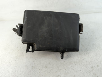 2017 Hyundai Elantra Fusebox Fuse Box Panel Relay Module P/N:91203 F2200 Fits OEM Used Auto Parts - Oemusedautoparts1.com