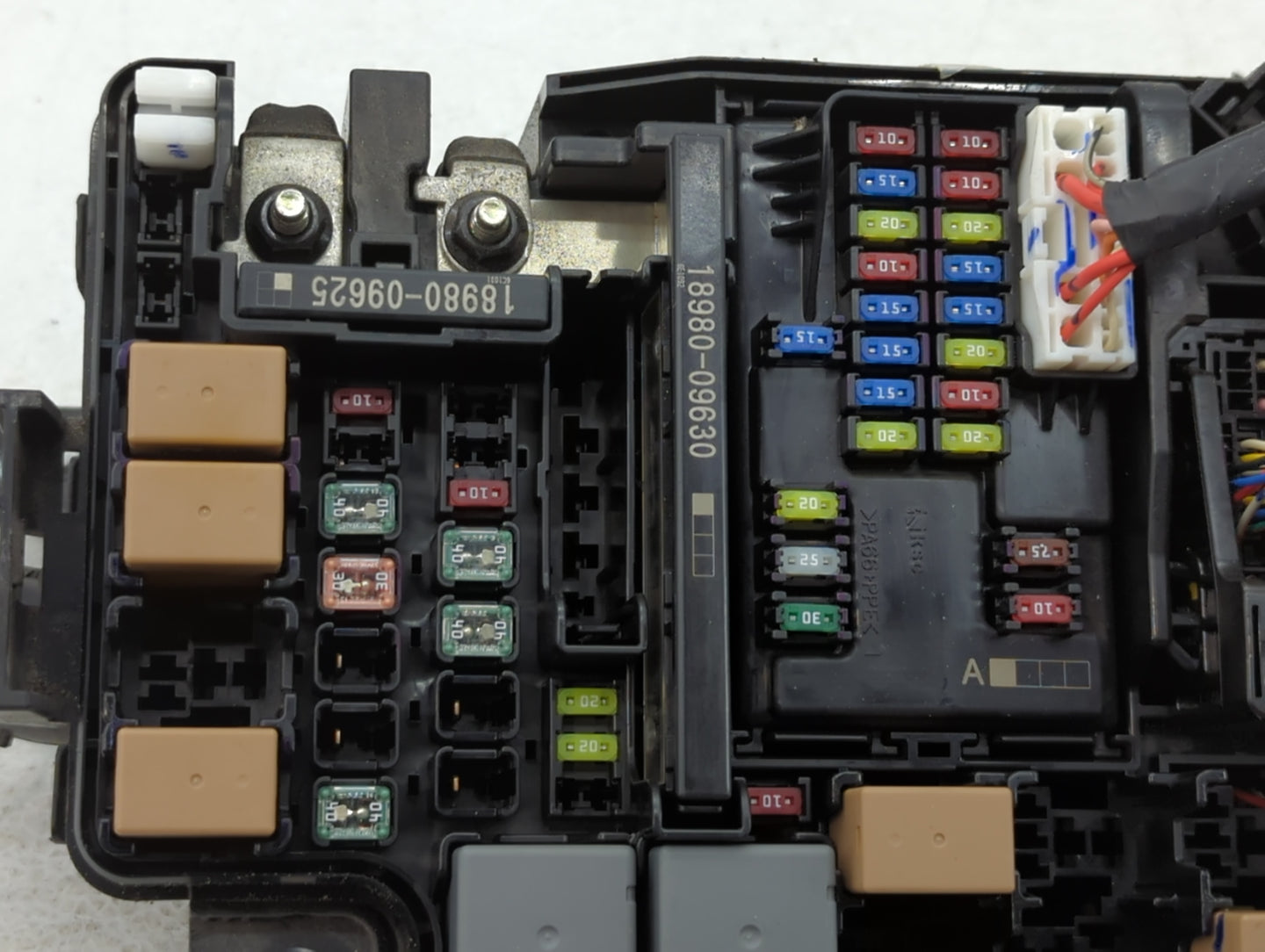 2017 Hyundai Elantra Fusebox Fuse Box Panel Relay Module P/N:91956-F2020 Fits OEM Used Auto Parts - Oemusedautoparts1.com