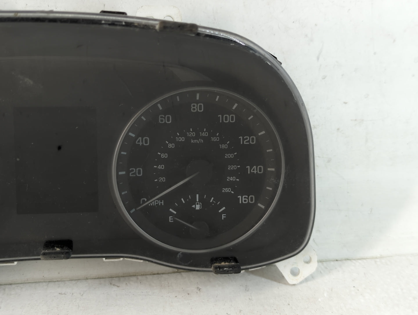 2016-2017 Hyundai Elantra Instrument Cluster Speedometer Gauges Fits Fits 2016 2017 OEM Used Auto Parts - Oemusedautoparts1.