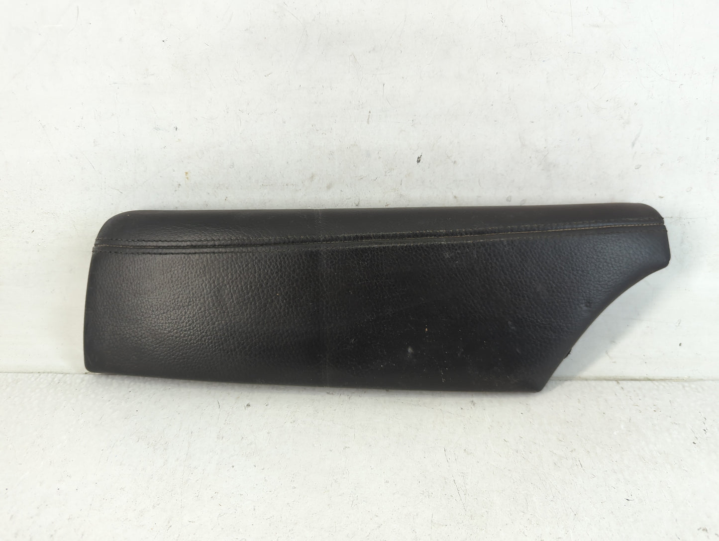 2017 Hyundai Elantra Center Console Armrest Cover Lid Fits OEM Used Auto Parts - Oemusedautoparts1.com