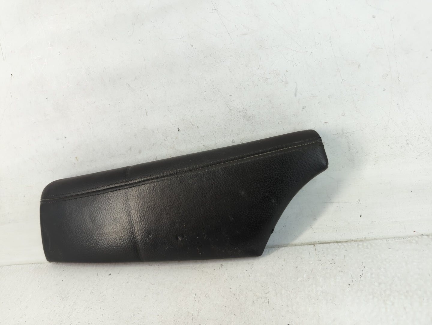 2017 Hyundai Elantra Center Console Armrest Cover Lid Fits OEM Used Auto Parts - Oemusedautoparts1.com